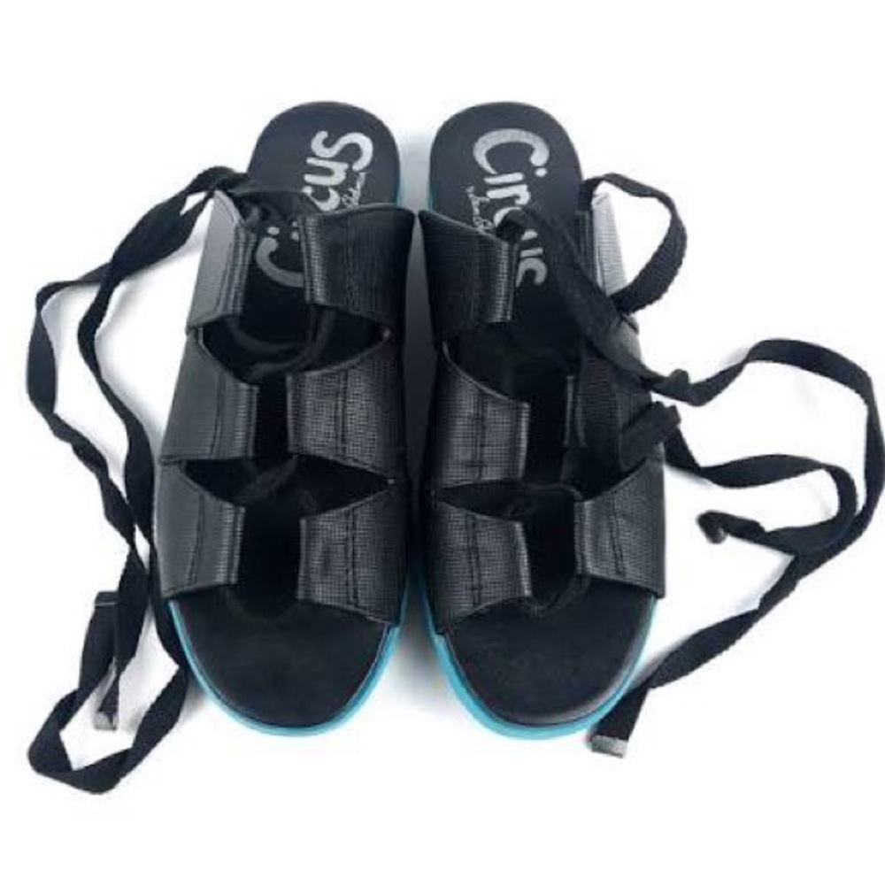 New ...CIRCUS by Sam Elderman Black sandals
